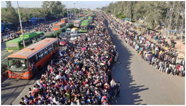 CORONAVIRUS LOCKDOWN- MIGRANTS GATHER AT DELHI-GHAZIABAD BORDER